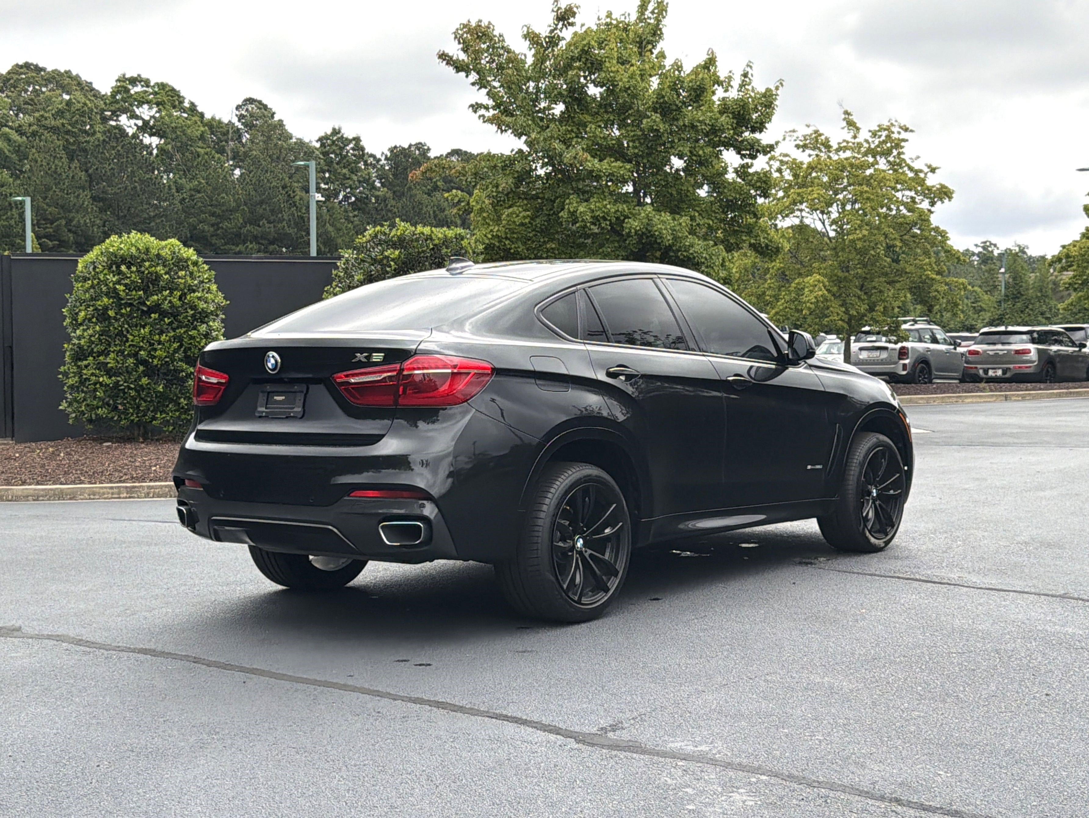 Used 2019 BMW X6 sDrive35i RWD image 3