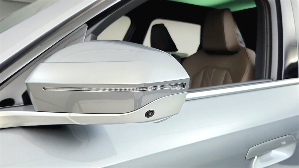 Used 2025 BMW X3 xDrive30i w/ Premium Package image 24