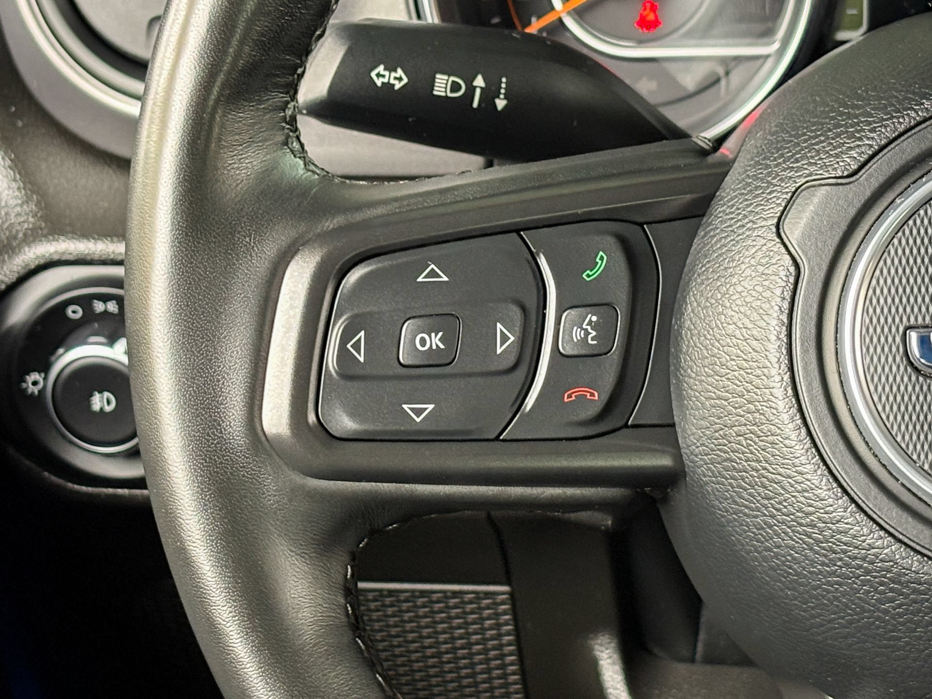 Used 2022 Jeep Wrangler Unlimited Sport AWD/4WD image 31