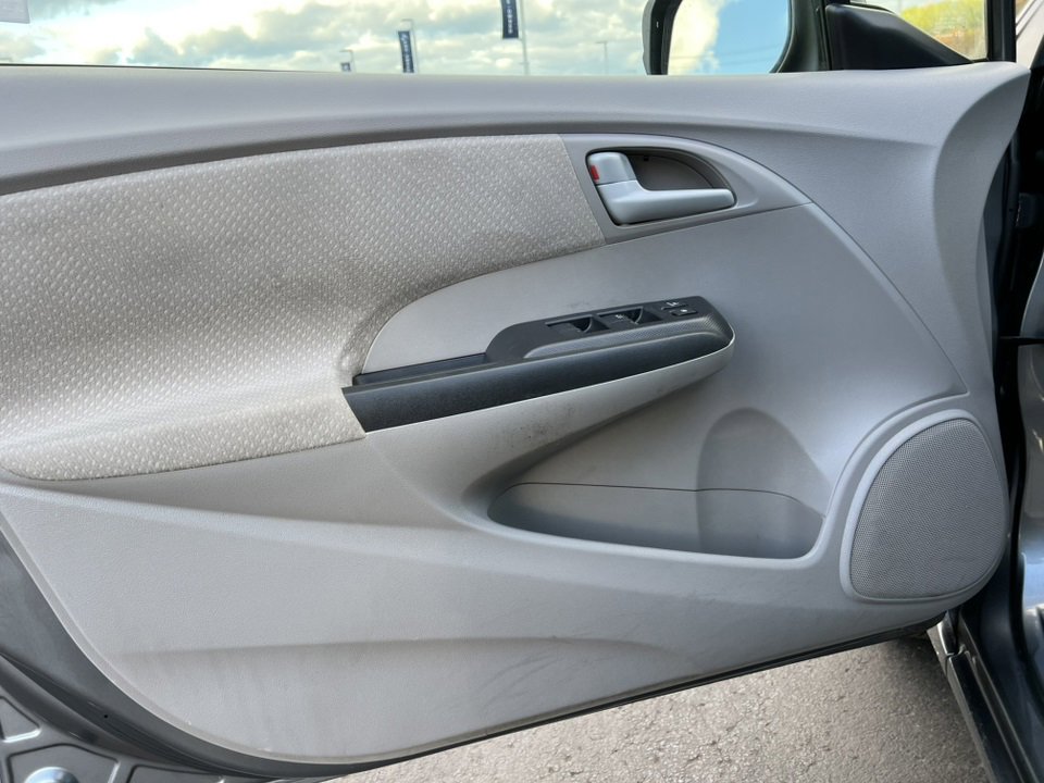Used 2013 Honda Insight image 12