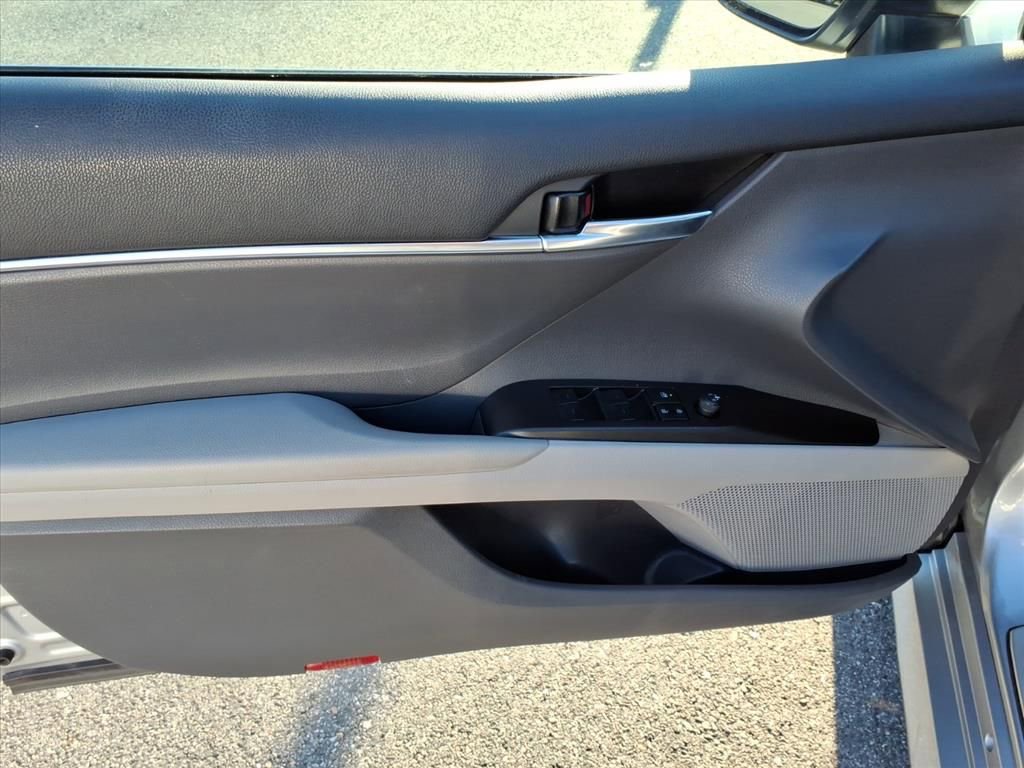Used 2024 Toyota Camry LE image 23
