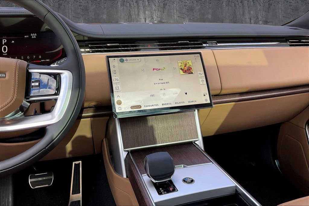 New 2025 Land Rover Range Rover Long Wheelbase SE image 6