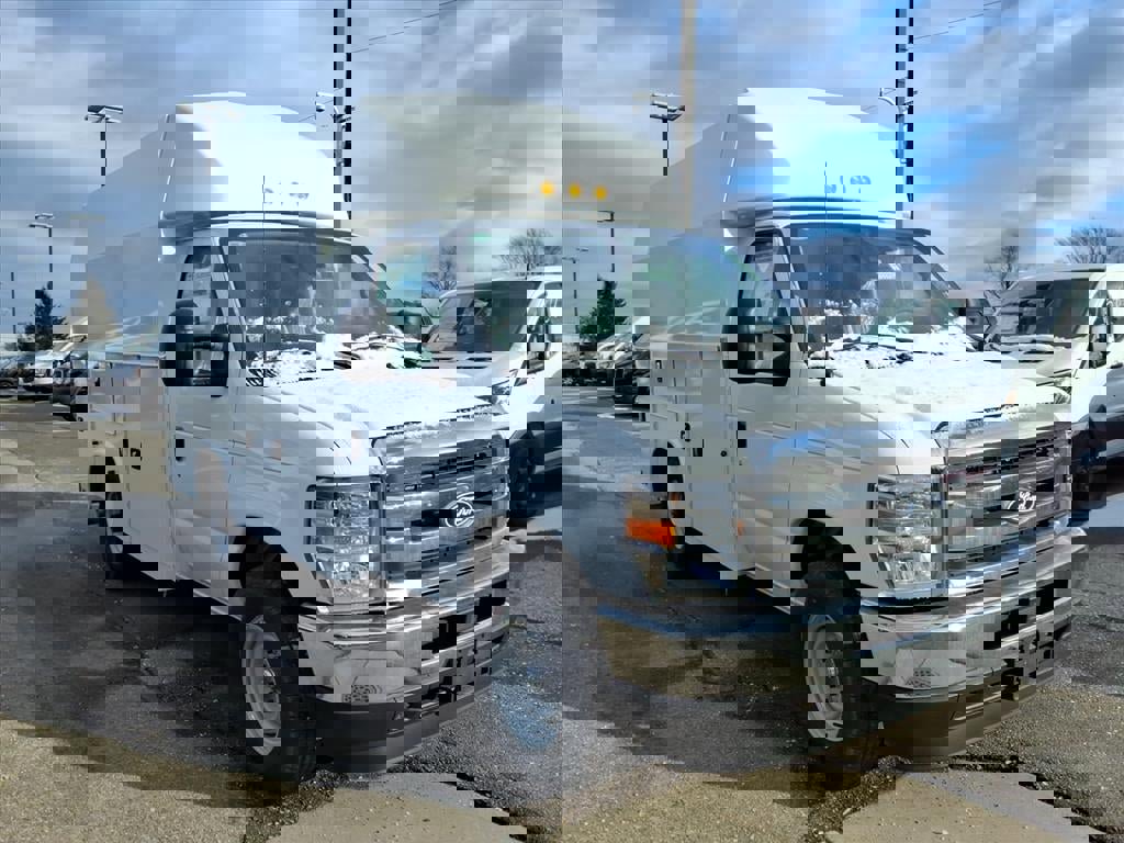New 2026 Ford E-350 and Econoline 350 Super Duty w/ Power Equipment Group image 33