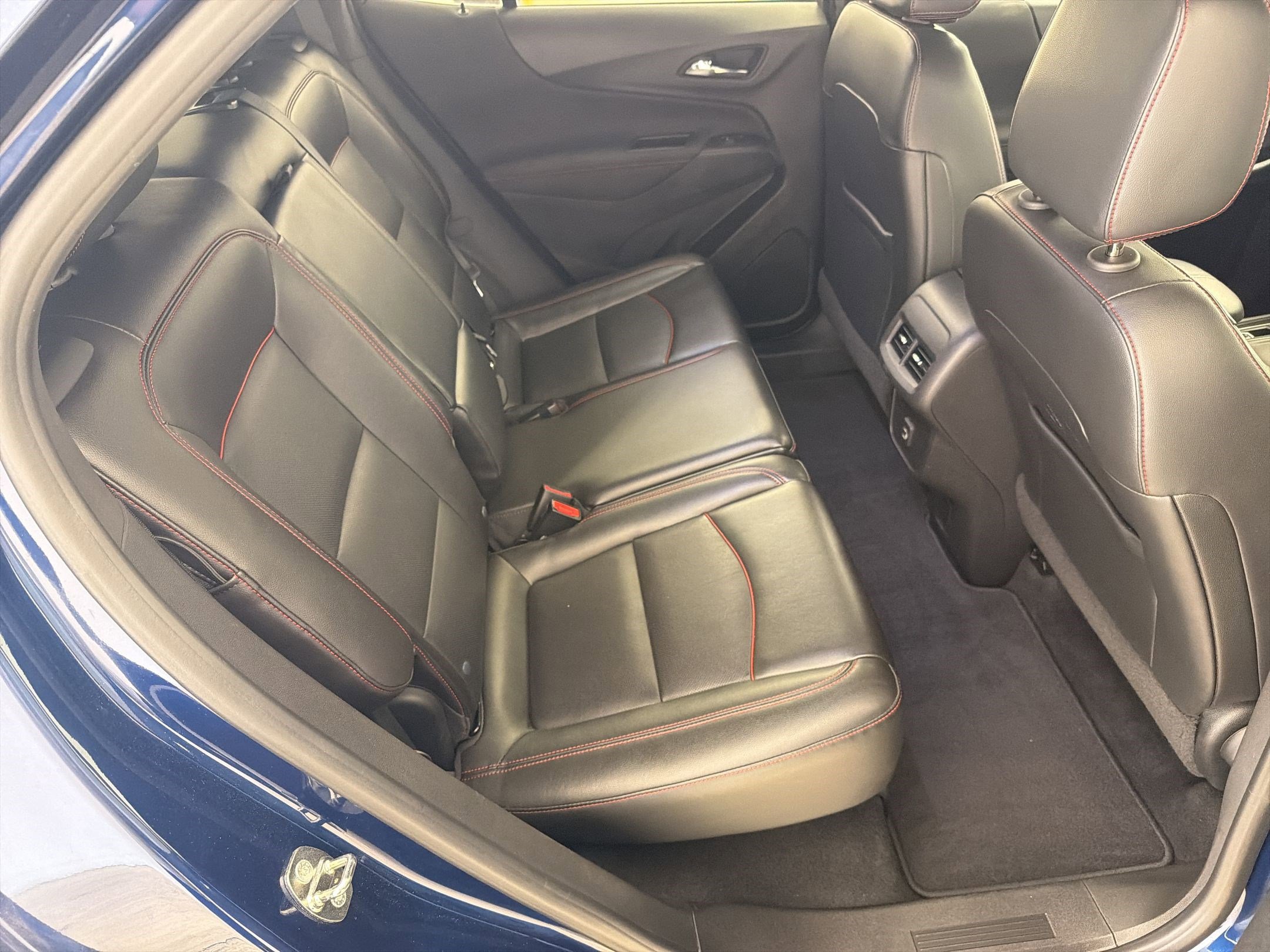 Used 2022 Chevrolet Equinox RS w/ RS Leather Package image 28