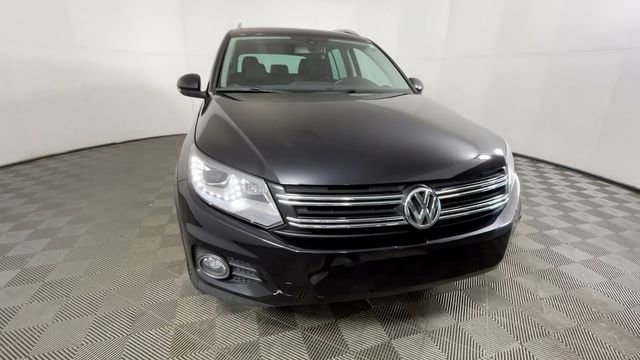Used 2016 Volkswagen Tiguan SEL FWD image 11