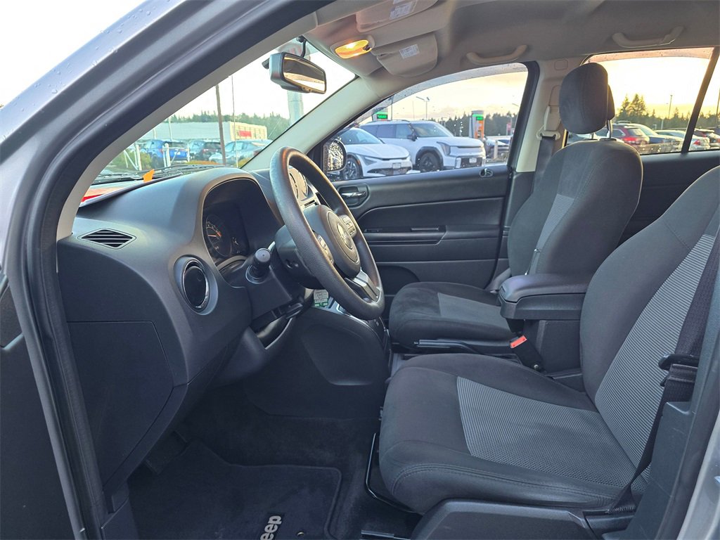 Used 2016 Jeep Compass Sport w/ Power Value Group image 8