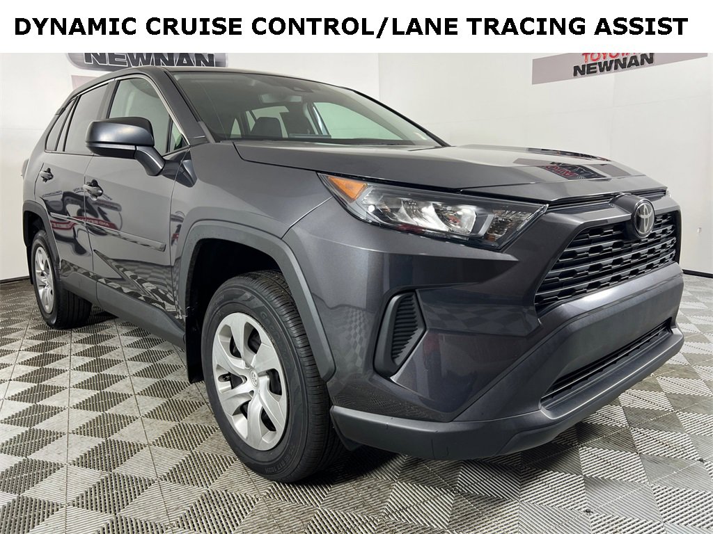 Used 2022 Toyota RAV4 LE image 1