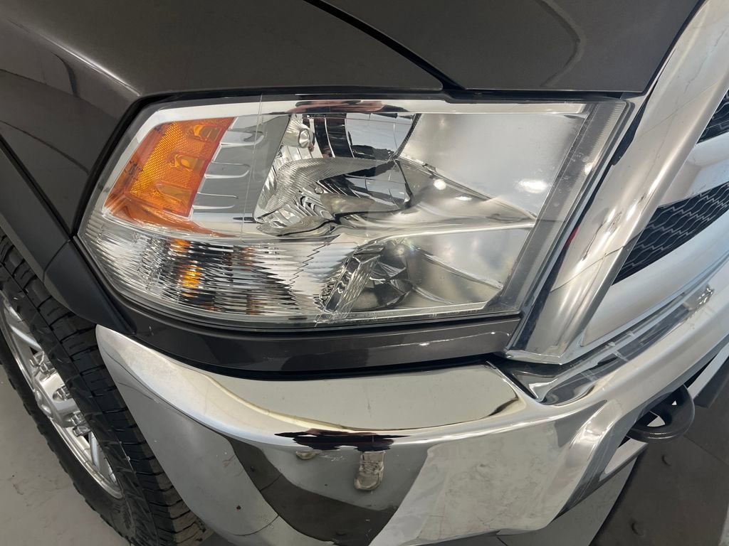 Used 2018 RAM 2500 Tradesman w/ Chrome Appearance Group image 36