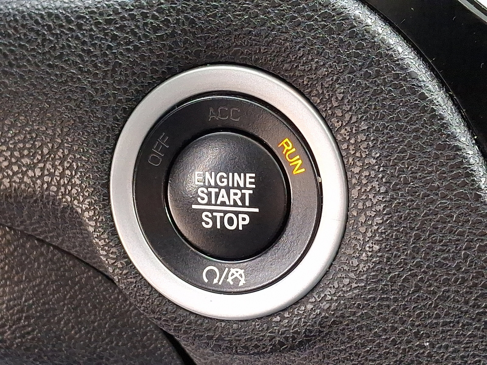 Certified 2023 Chrysler 300 S image 25