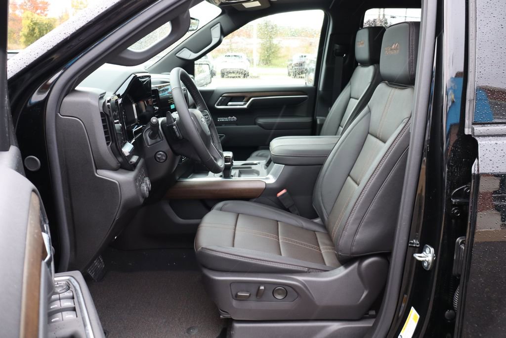 New 2026 Chevrolet Silverado 1500 High Country w/ Midnight Edition image 13