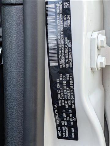 Used 2020 Jeep Renegade Altitude AWD/4WD image 24