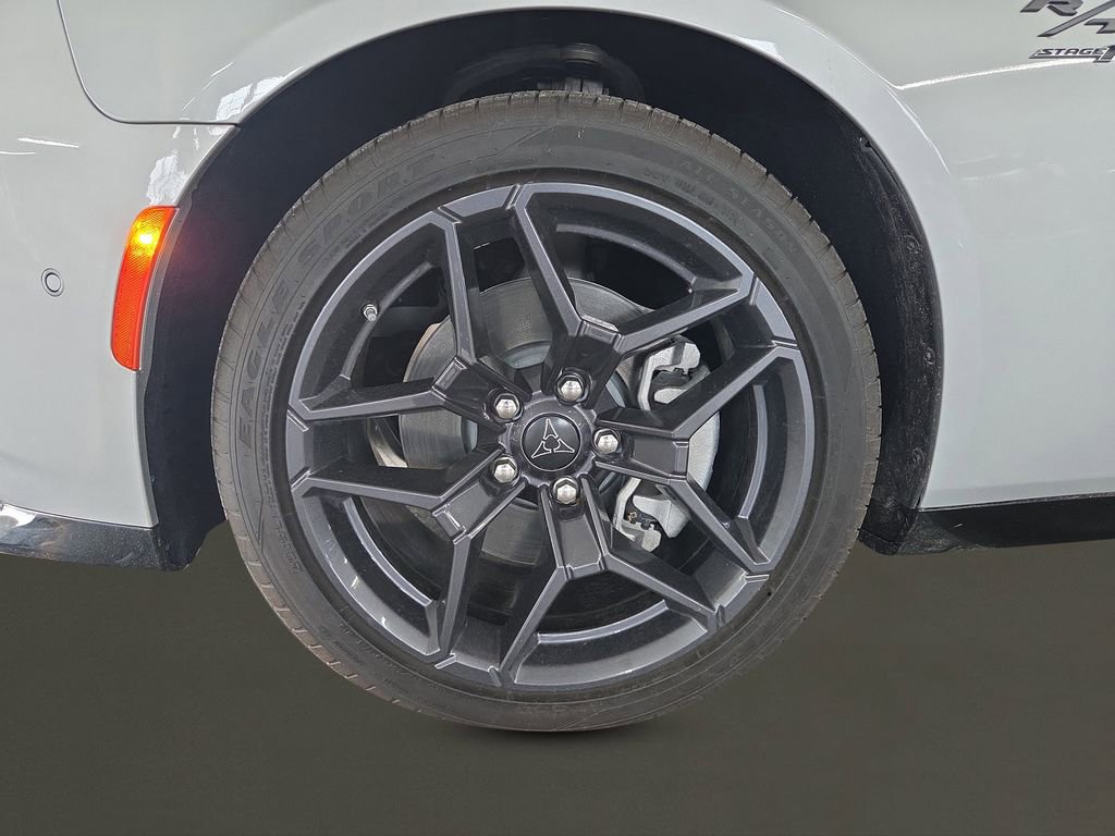 Used 2024 Dodge Charger R/T w/ Plus Group image 9