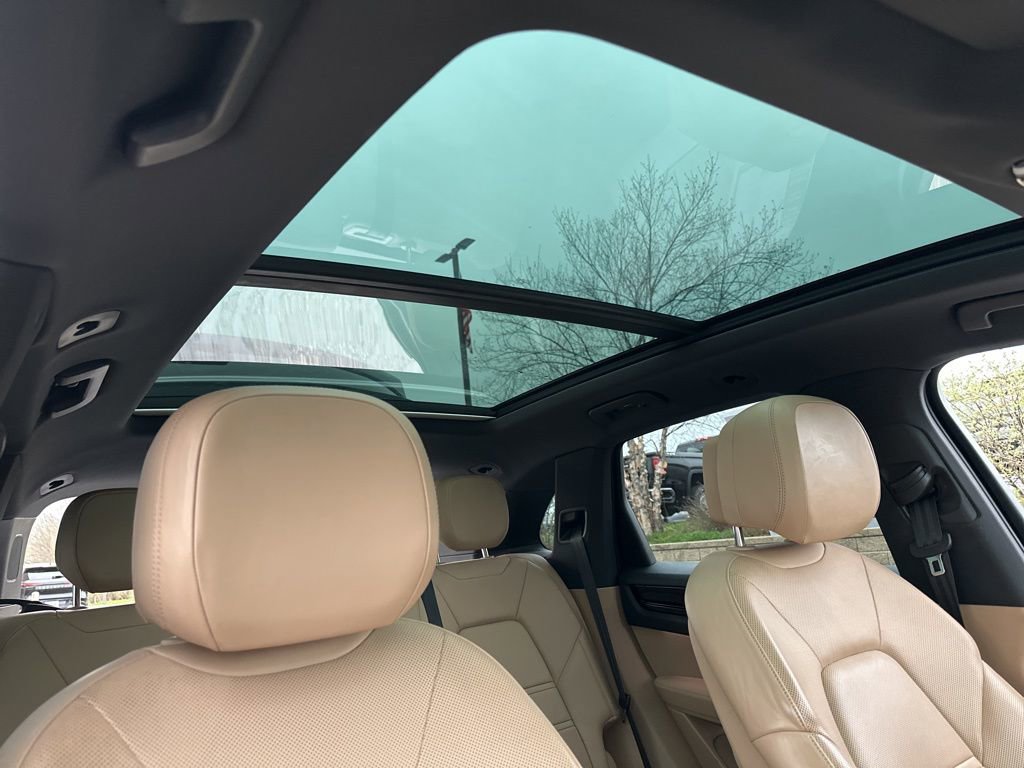 Used 2020 Porsche Cayenne image 29