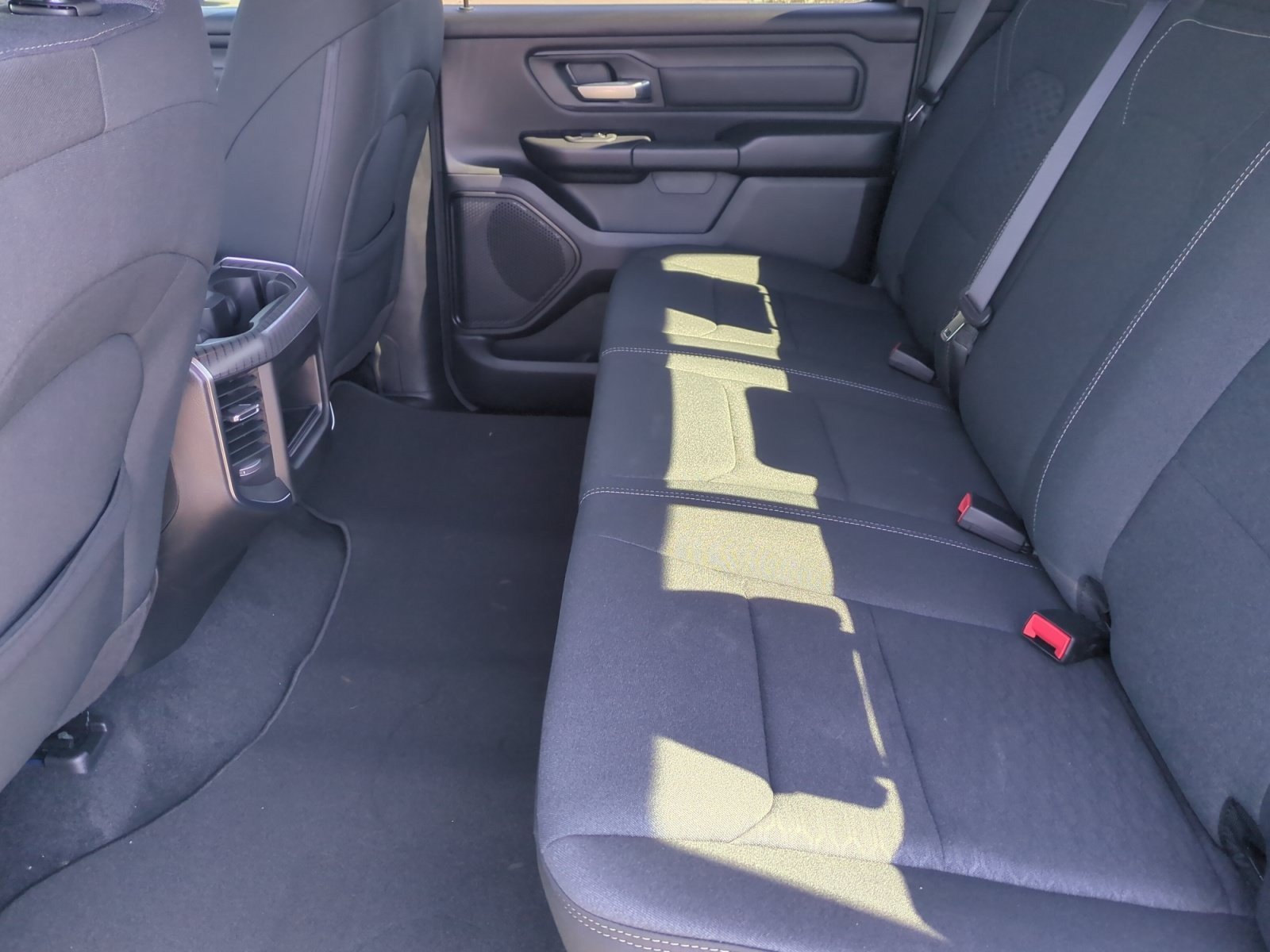 New 2026 RAM 1500 Express AWD/4WD image 17