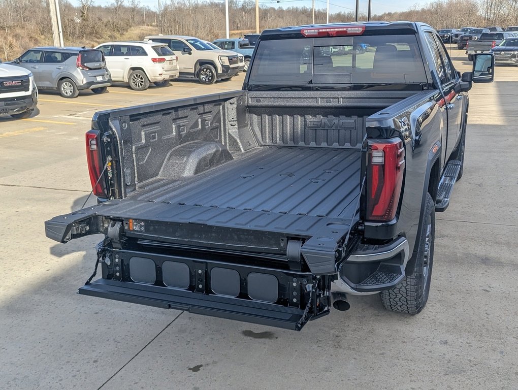 New 2026 GMC Sierra 2500 SLT w/ SLT Convenience Package image 12