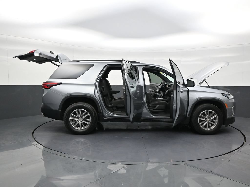 Used 2024 Chevrolet Traverse LT FWD image 29
