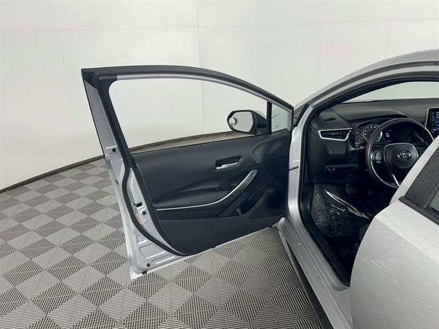 Used 2020 Toyota Corolla SE image 19