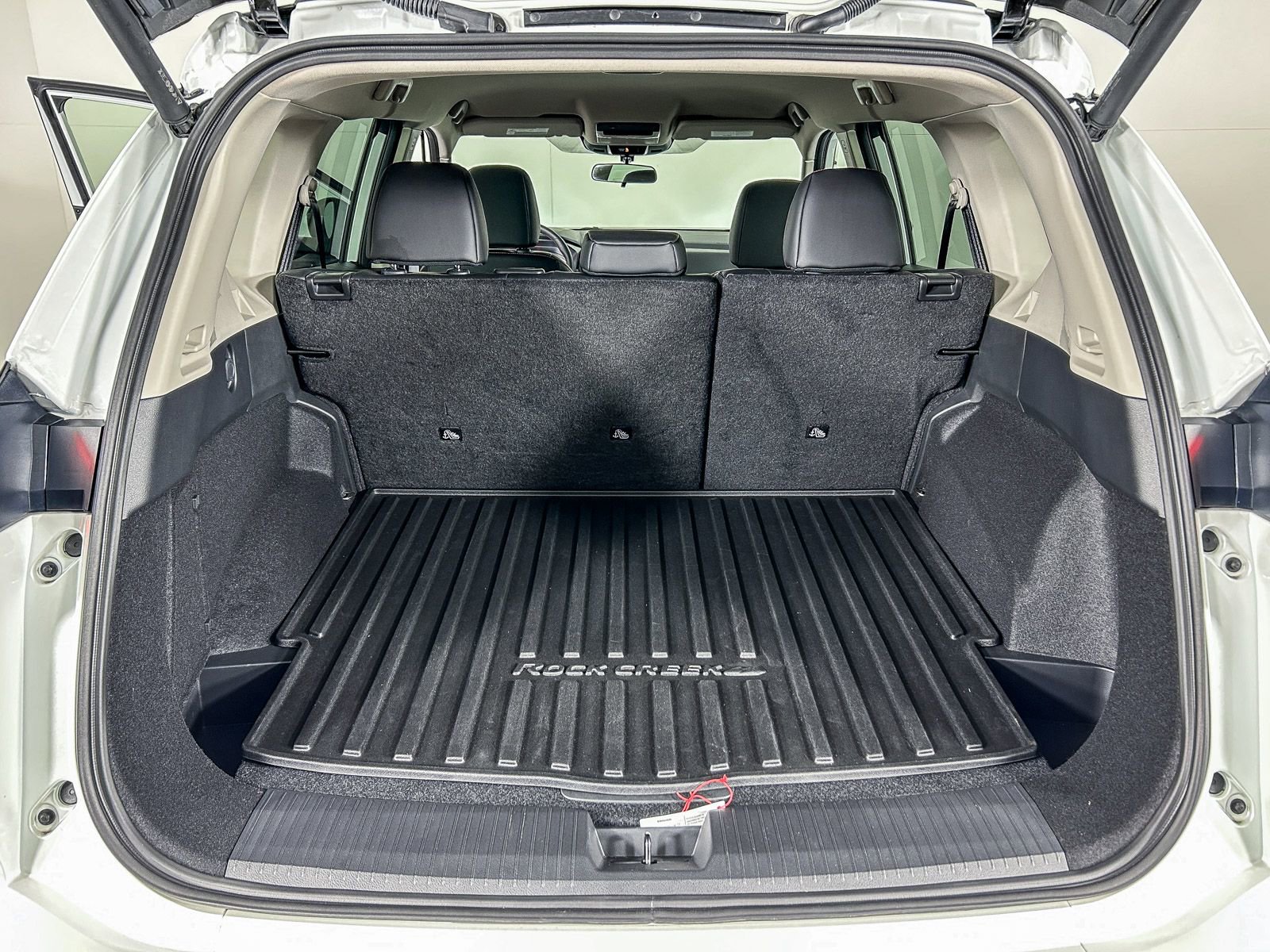 Certified 2025 Nissan Rogue SV image 22