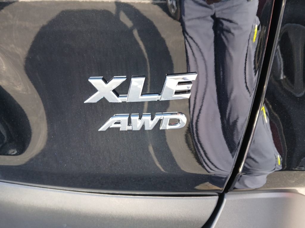 New 2025 Toyota RAV4 XLE image 12