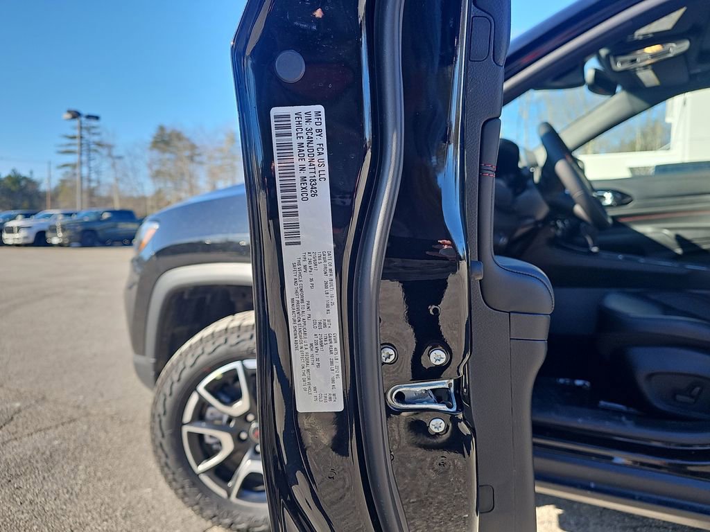 New 2026 Jeep Compass Trailhawk w/ Sun, Sound & Navigation Group image 28