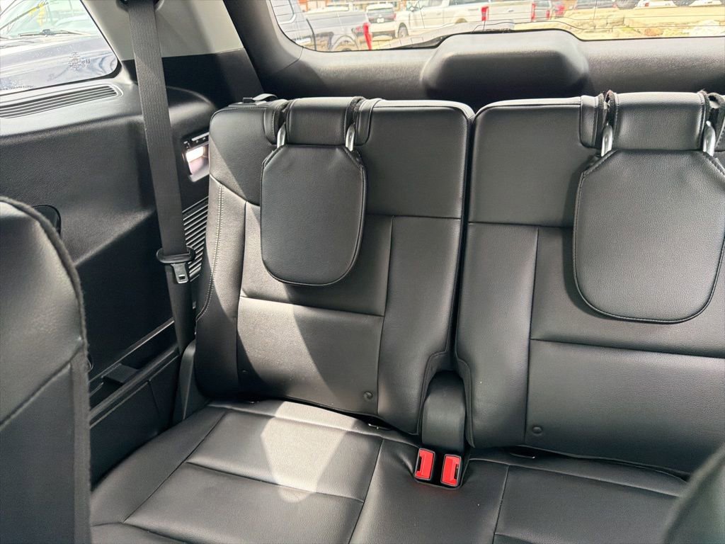 Used 2020 Ford Explorer Limited image 33