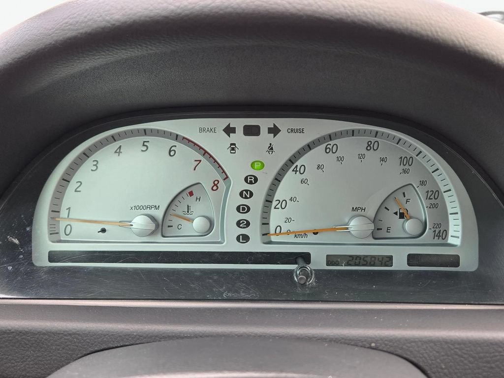Used 2002 Toyota Camry SE w/ Pkg 2 FWD image 21