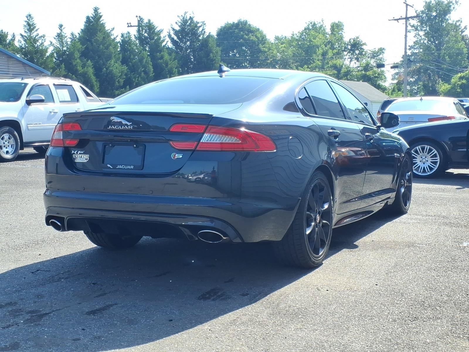 Used 2015 Jaguar XF Sport RWD image 4