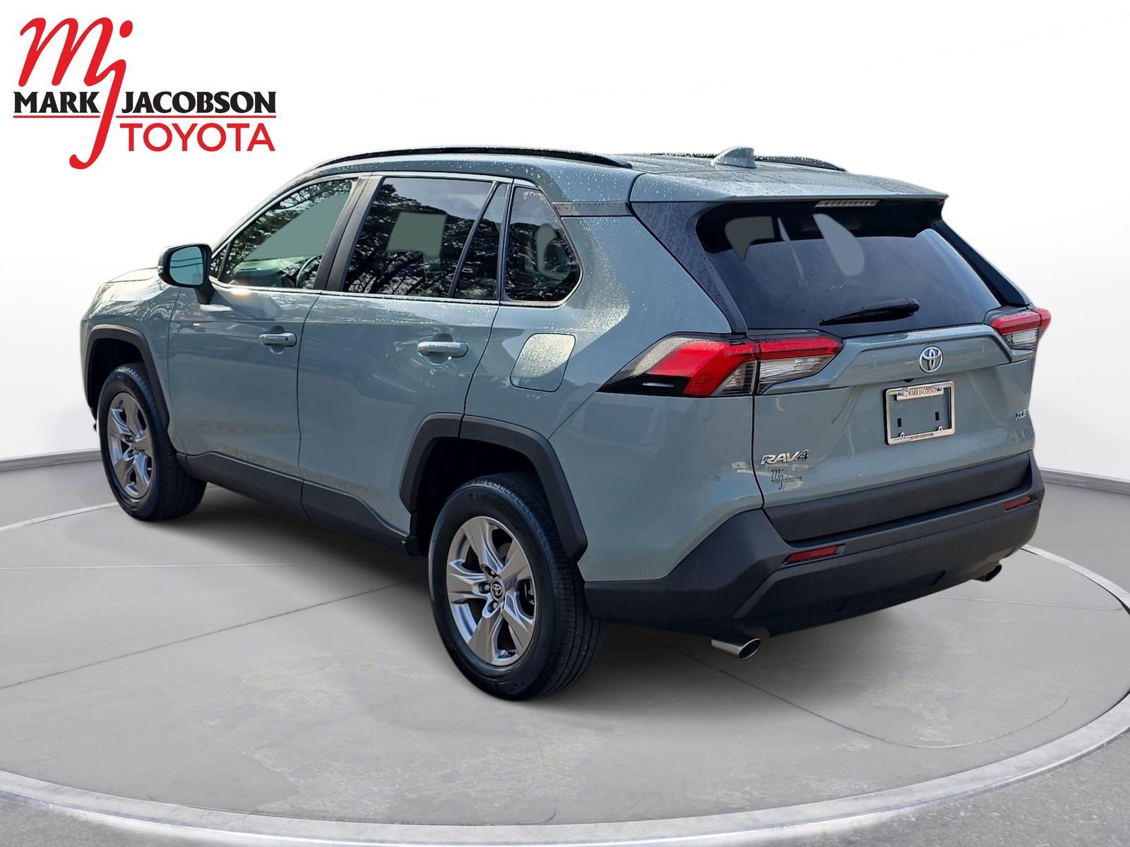 Used 2023 Toyota RAV4 XLE image 13