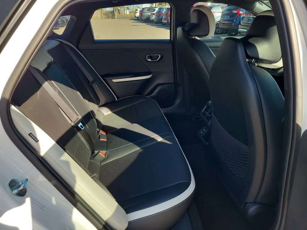 New 2025 Kia K4 GT-Line Turbo FWD image 12