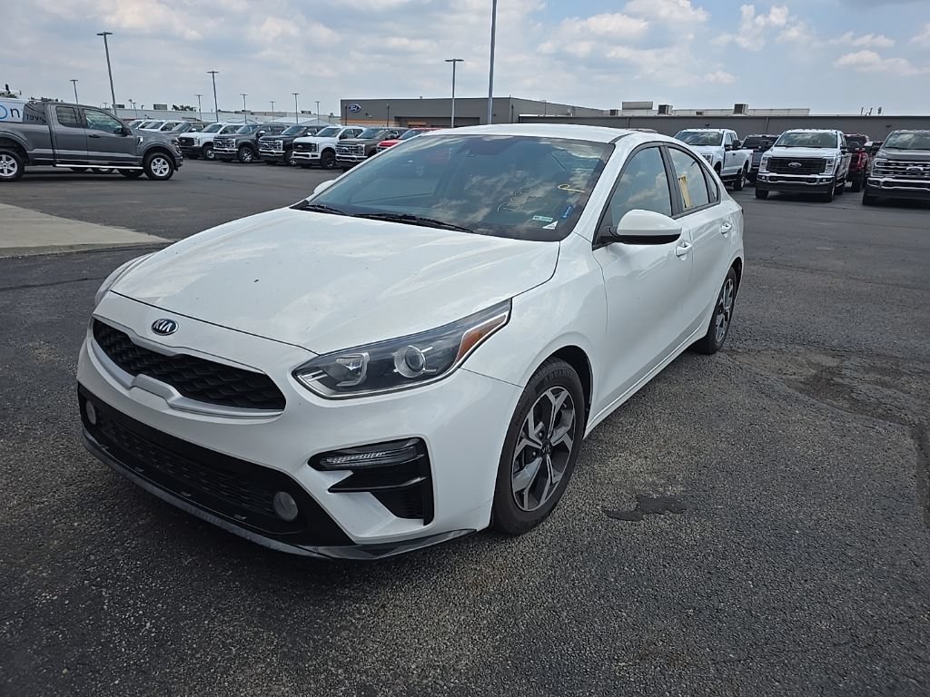 Used 2020 Kia Forte LXS FWD image 2