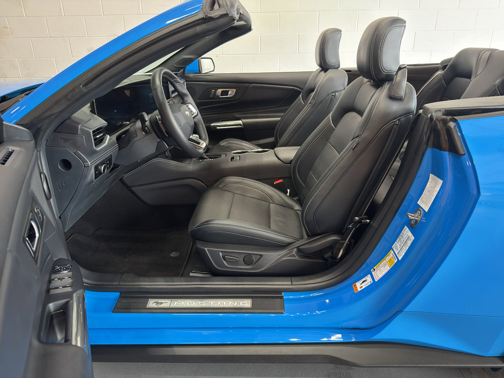 Used 2025 Ford Mustang GT Premium RWD image 12