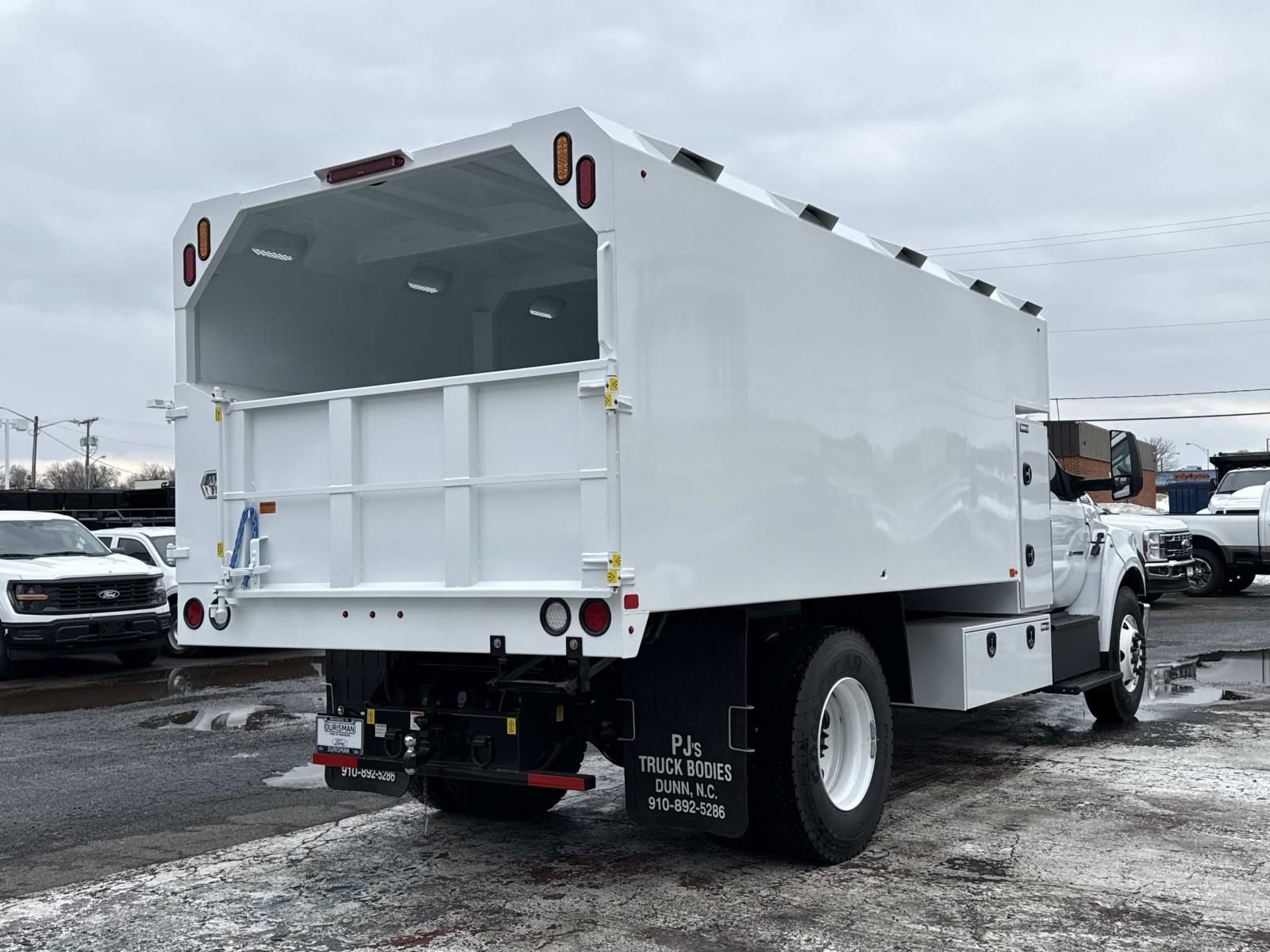 New 2026 Ford F650 2WD Regular Cab Super Duty image 3