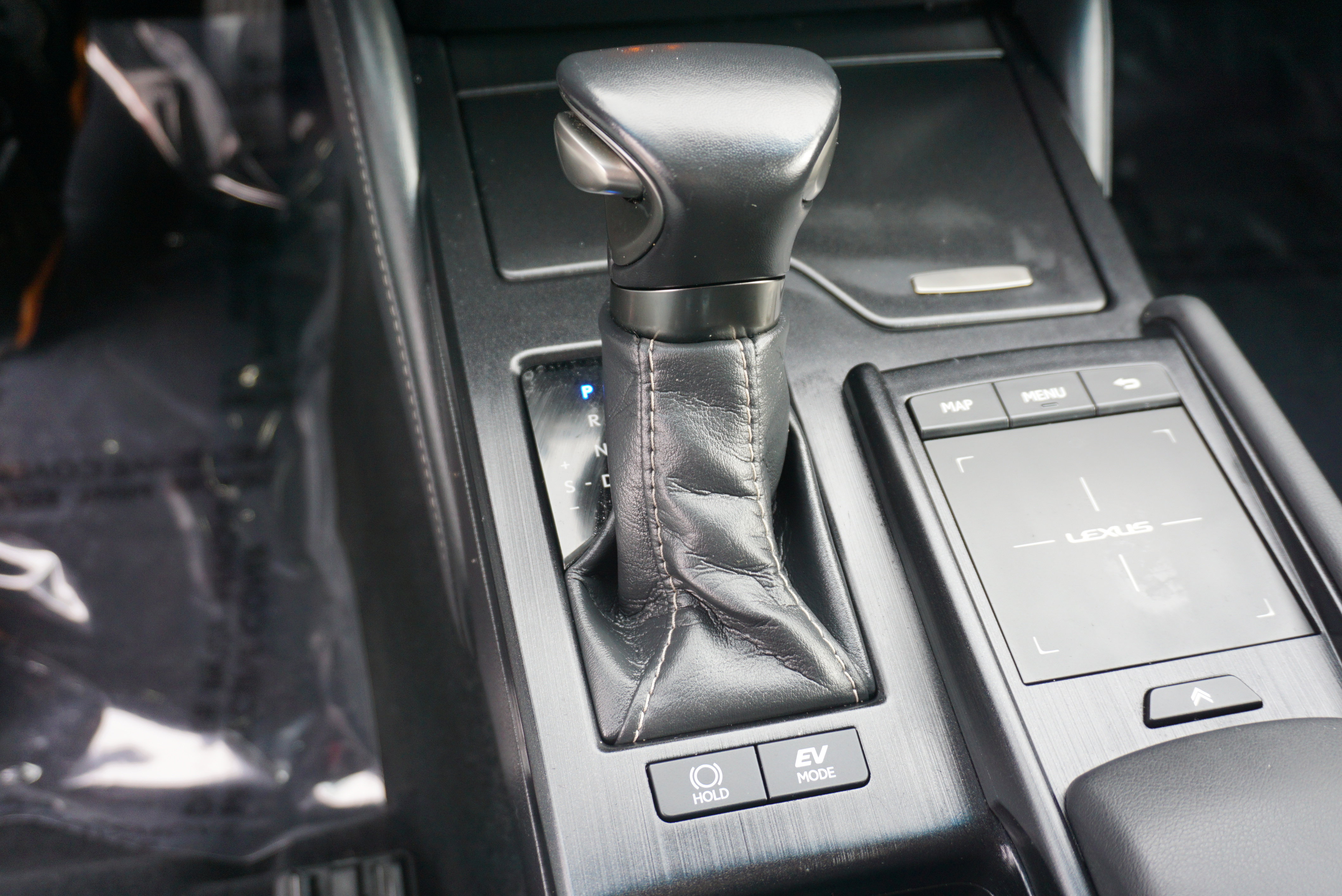 Used 2021 Lexus ES 300h w/ Premium Package image 11