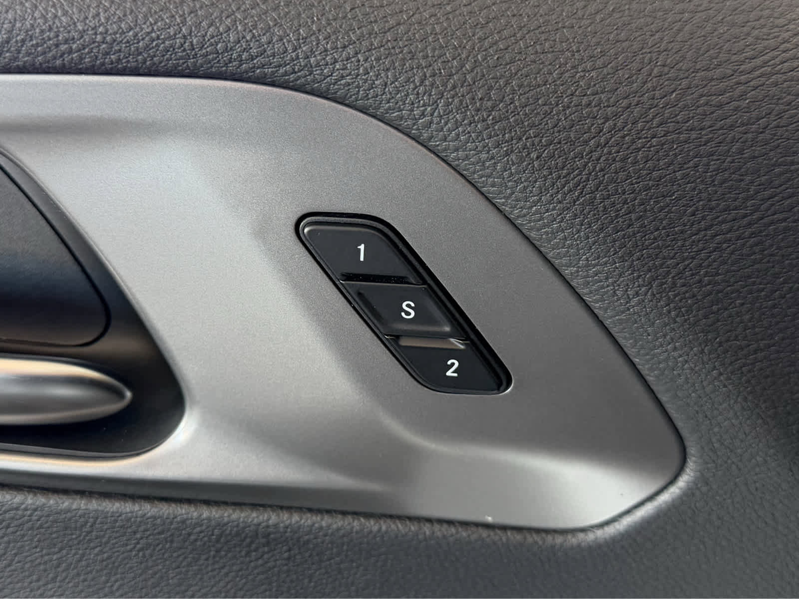 New 2026 Chrysler Pacifica Select image 24