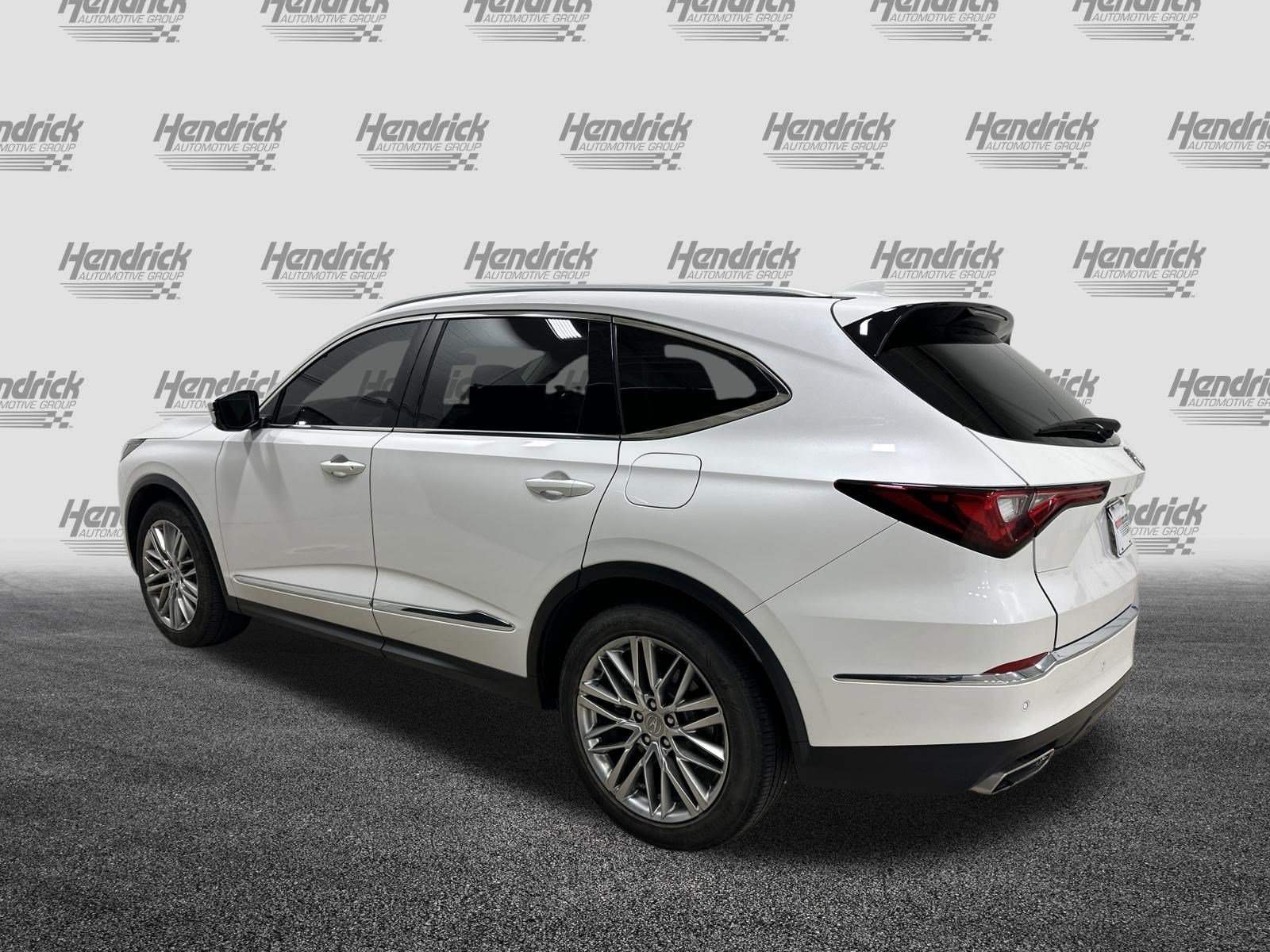Used 2023 Acura MDX SH-AWD w/ Advance Package image 8
