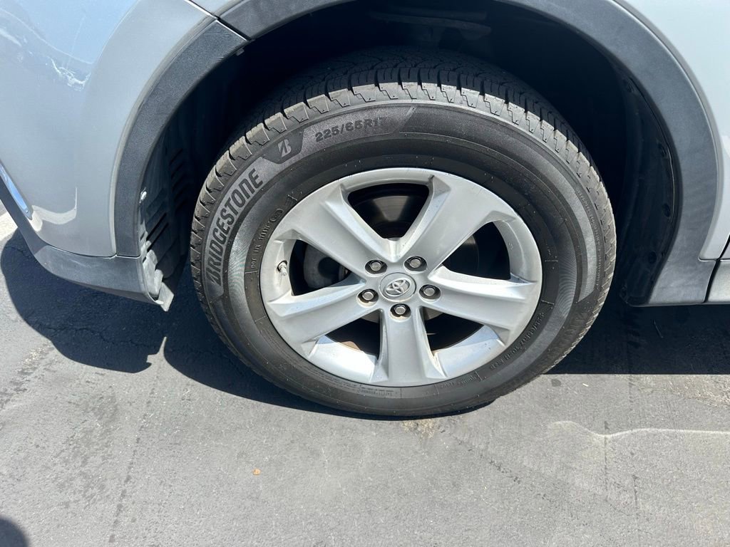 Used 2013 Toyota RAV4 XLE image 8