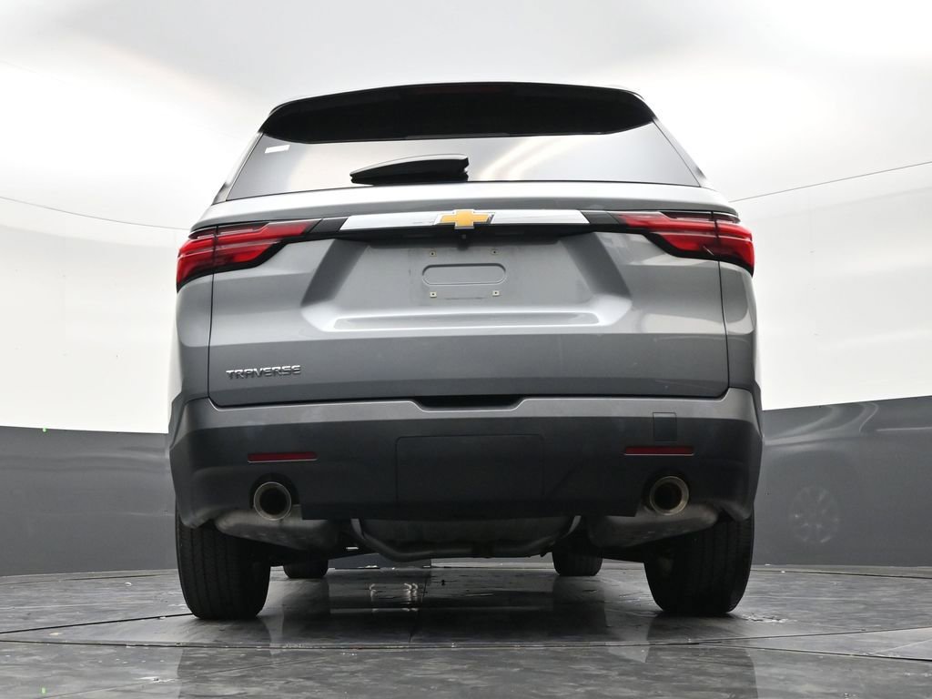 Used 2023 Chevrolet Traverse LS FWD image 23