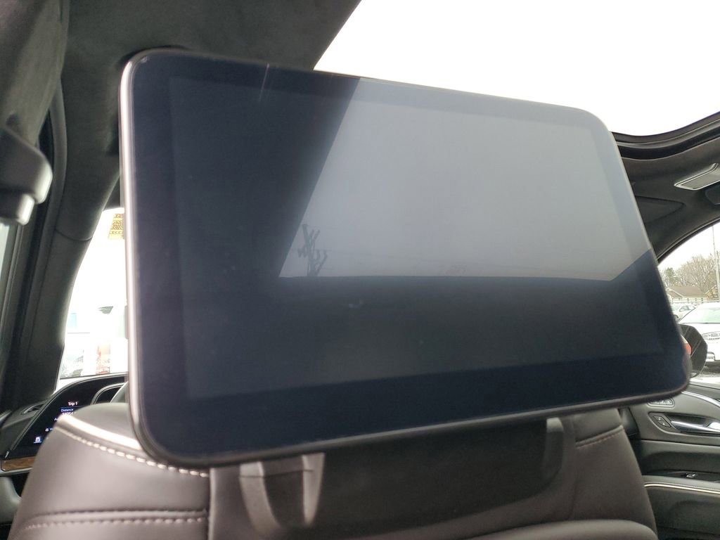 Used 2023 Cadillac Escalade ESV Sport Platinum w/ Heavy-Duty Trailer Package image 31