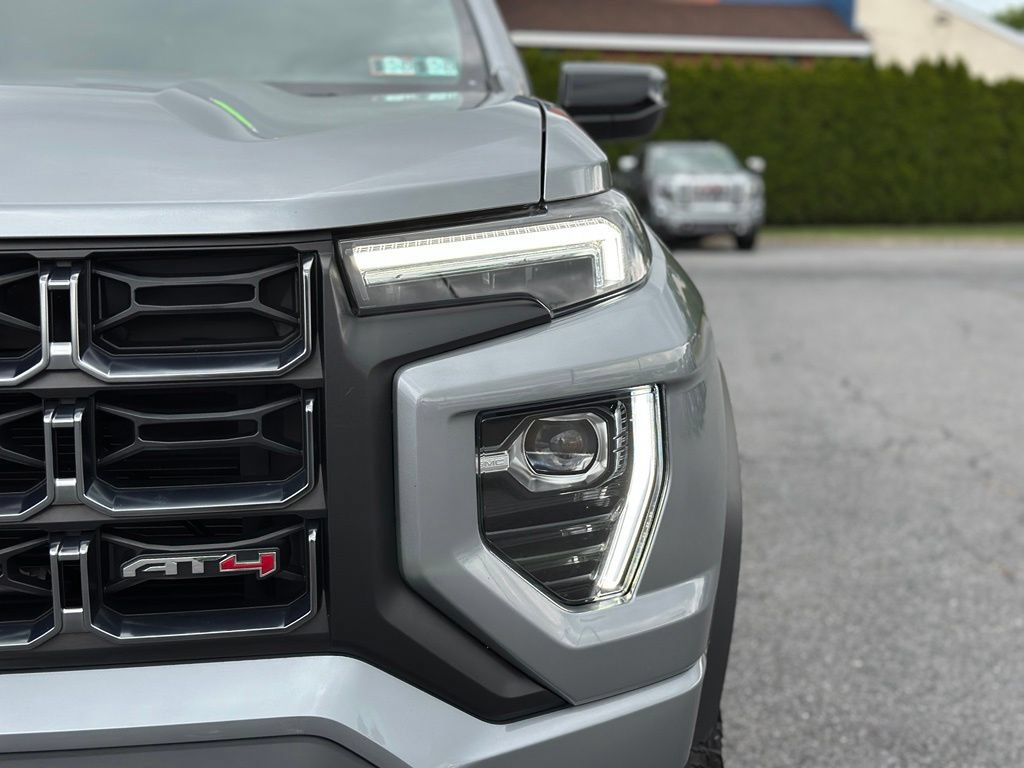 Used 2024 GMC Canyon AT4 w/ AT4 Premium Package AWD/4WD image 40
