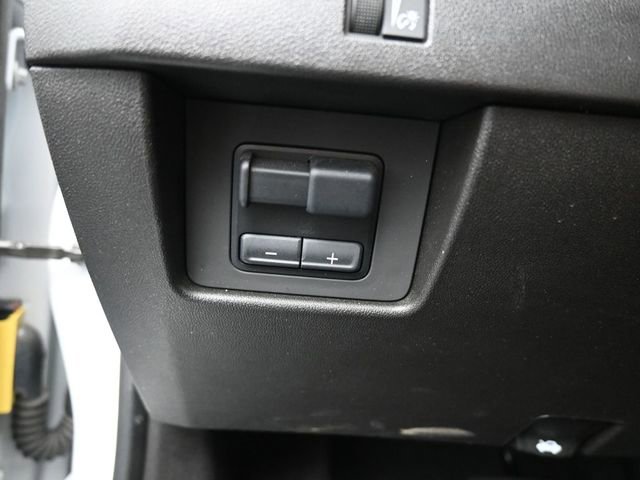 Used 2024 GMC Canyon AT4 w/ Technology Package AWD/4WD image 12