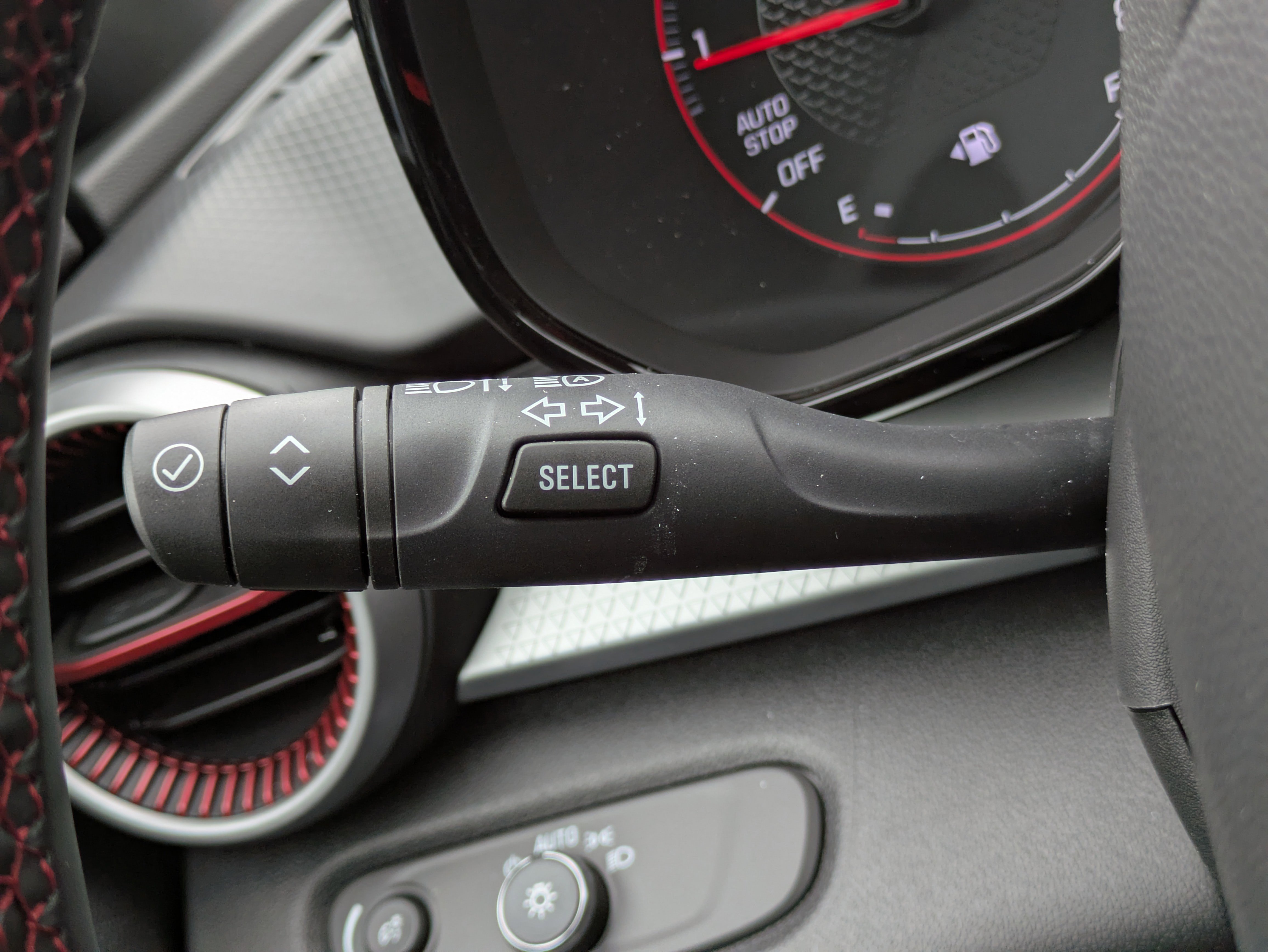 New 2026 Chevrolet Trax RS w/ Driver Confidence Package image 17