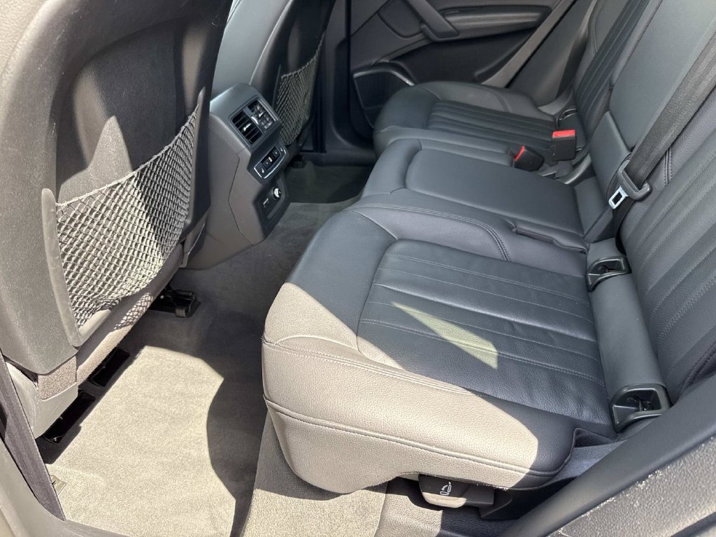 Used 2020 Audi Q5 e Premium Plus w/ Premium Plus Package AWD/4WD image 15