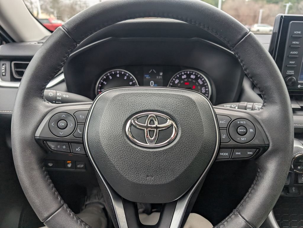Used 2022 Toyota RAV4 XLE w/ Convenience Package image 27