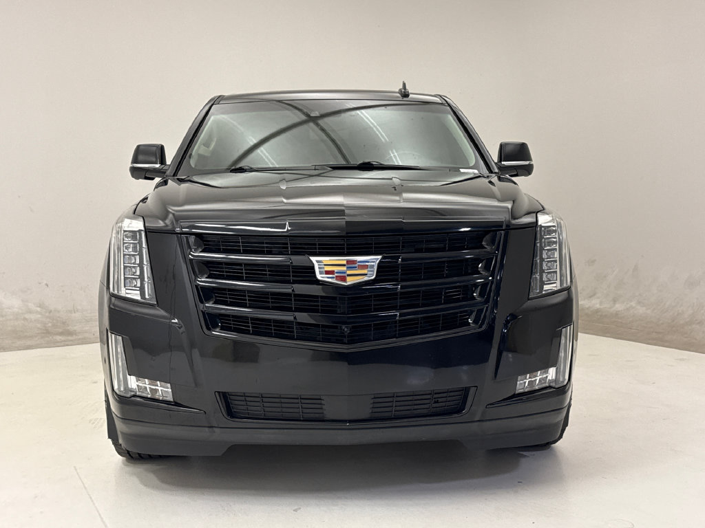 Used 2020 Cadillac Escalade Premium Luxury w/ Escalade Sport Edition AWD/4WD image 3