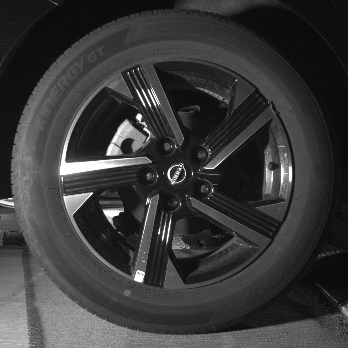 Used 2025 Nissan Sentra SV image 15