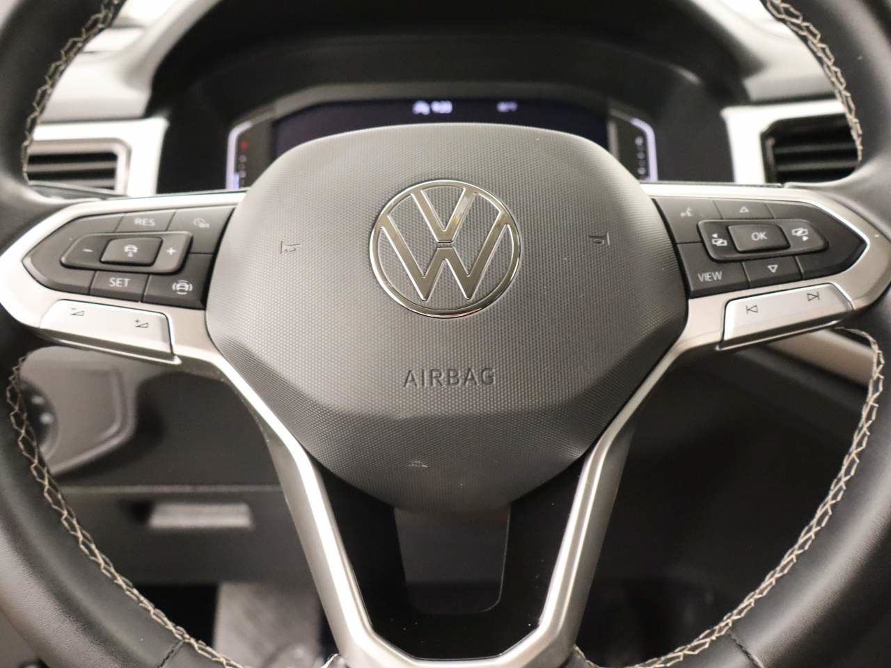 Used 2022 Volkswagen Atlas SE FWD image 12