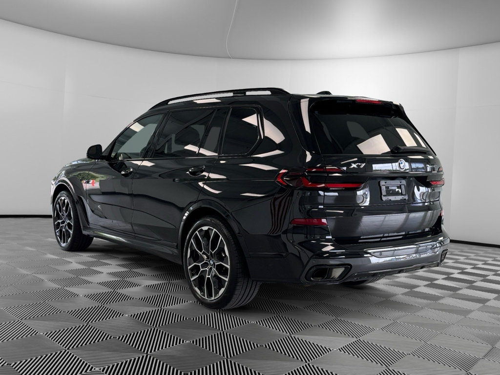 Used 2026 BMW X7 xDrive40i AWD/4WD image 6