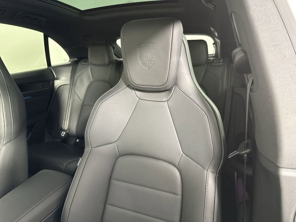 New 2026 Porsche Macan 4 Electric AWD/4WD image 42