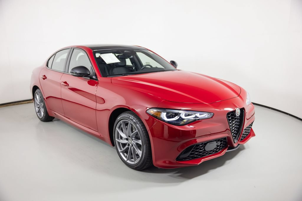 New 2026 Alfa Romeo Giulia AWD image 4