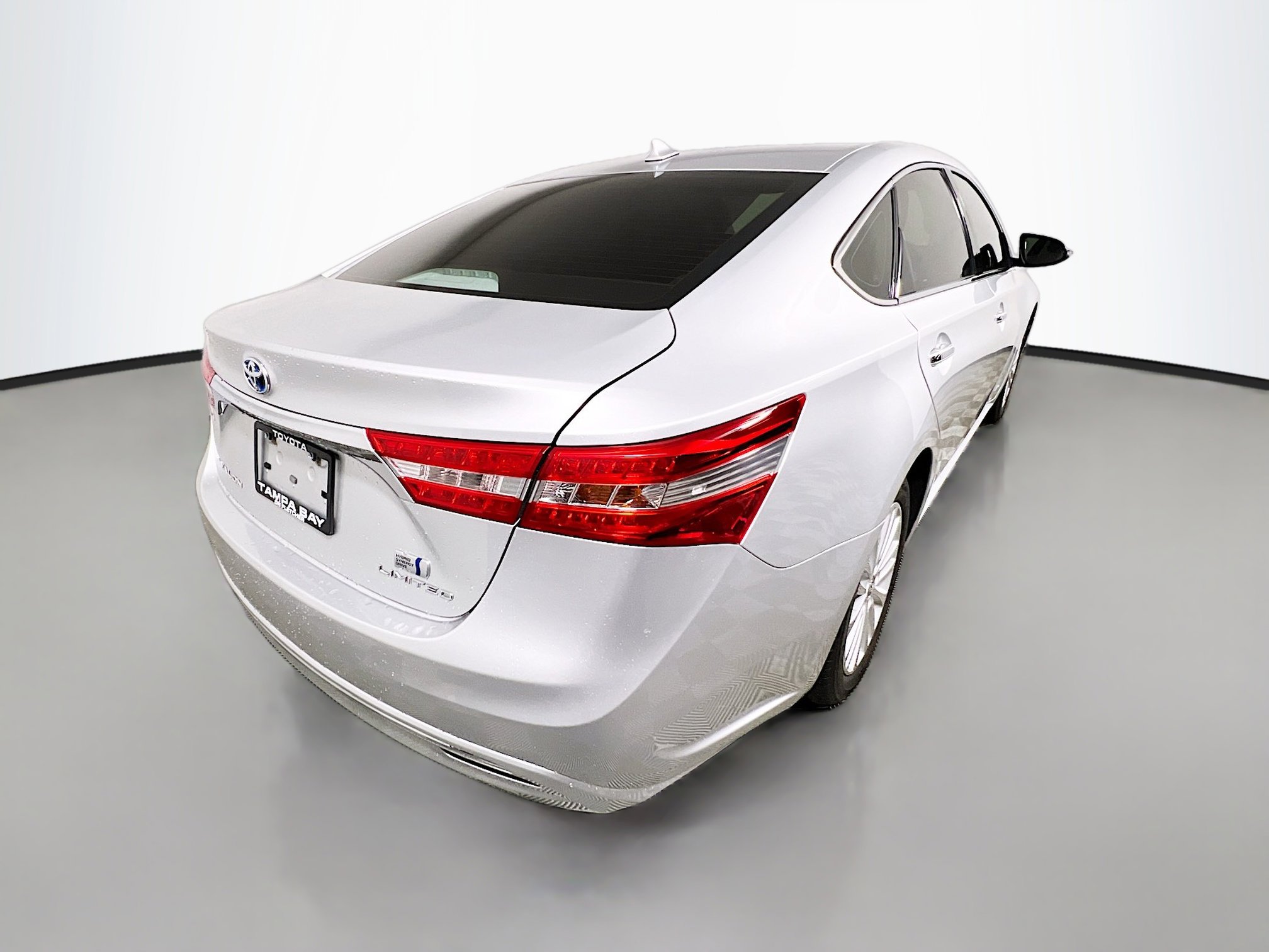 Used 2014 Toyota Avalon Limited FWD image 4